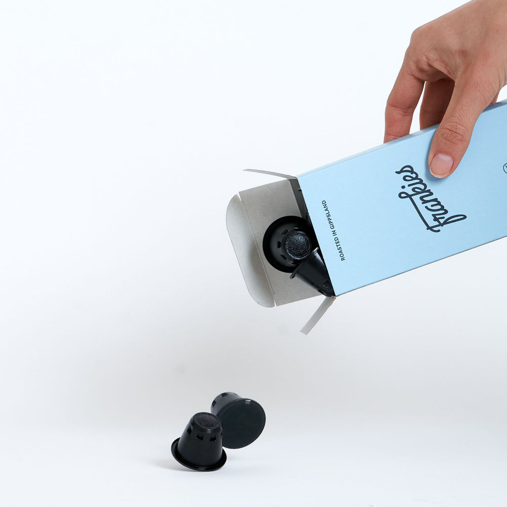
                  
                    Load image into Gallery viewer, Compostable Frankies Pods - Box of 12
                  
                